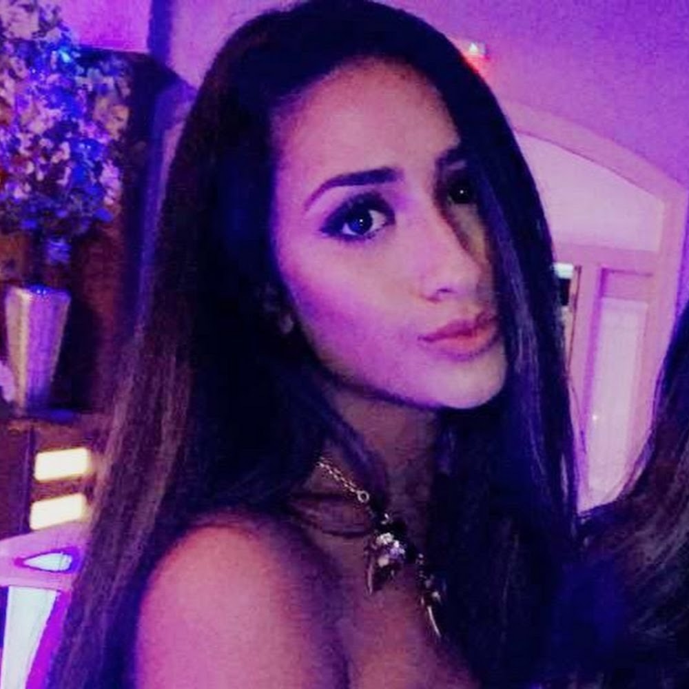 Meet your Posher, Riya